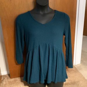 Lane Bryant green long sleeve shirt - size 10/12